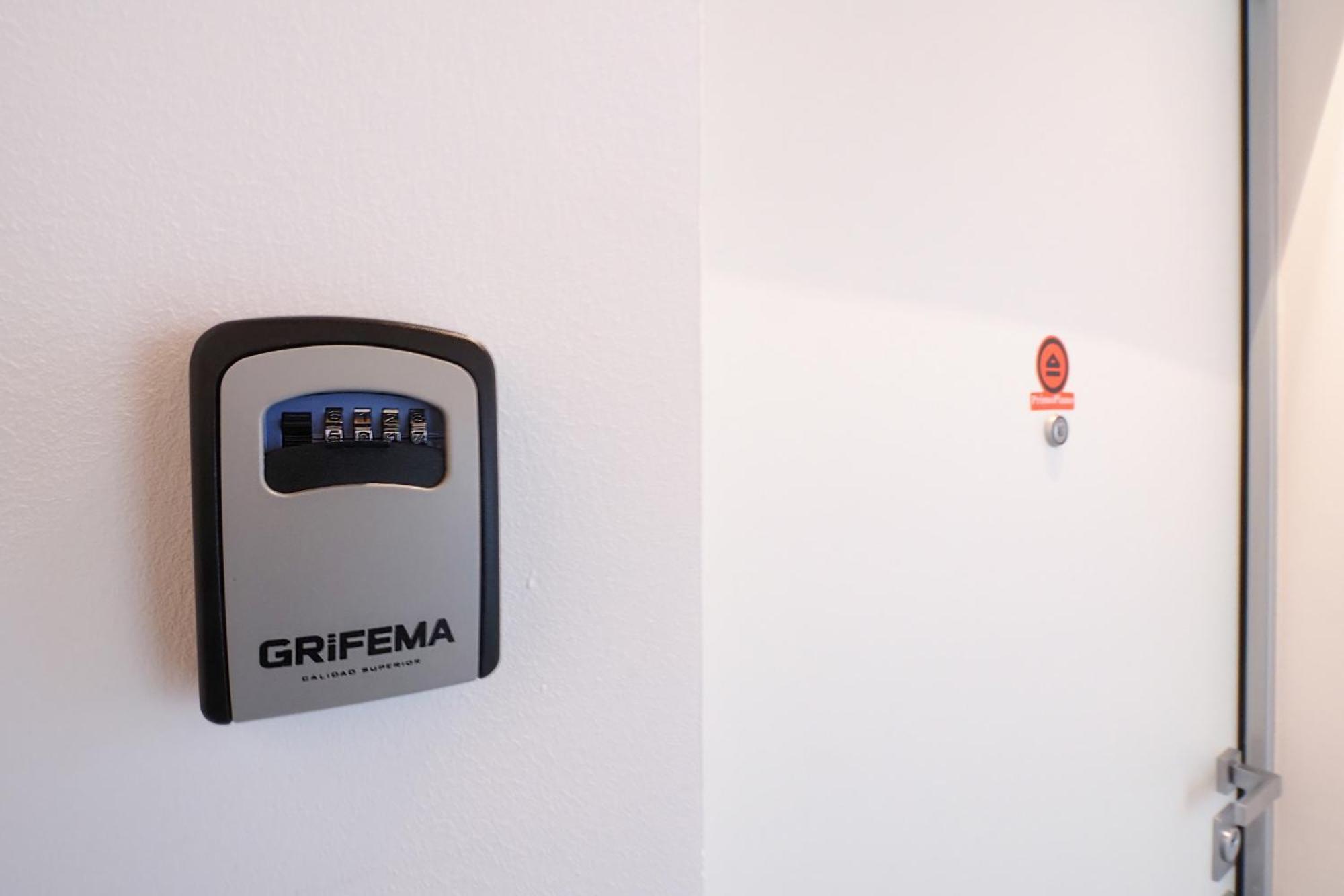 Primopiano - Zumbini Apartman Milánó Kültér fotó