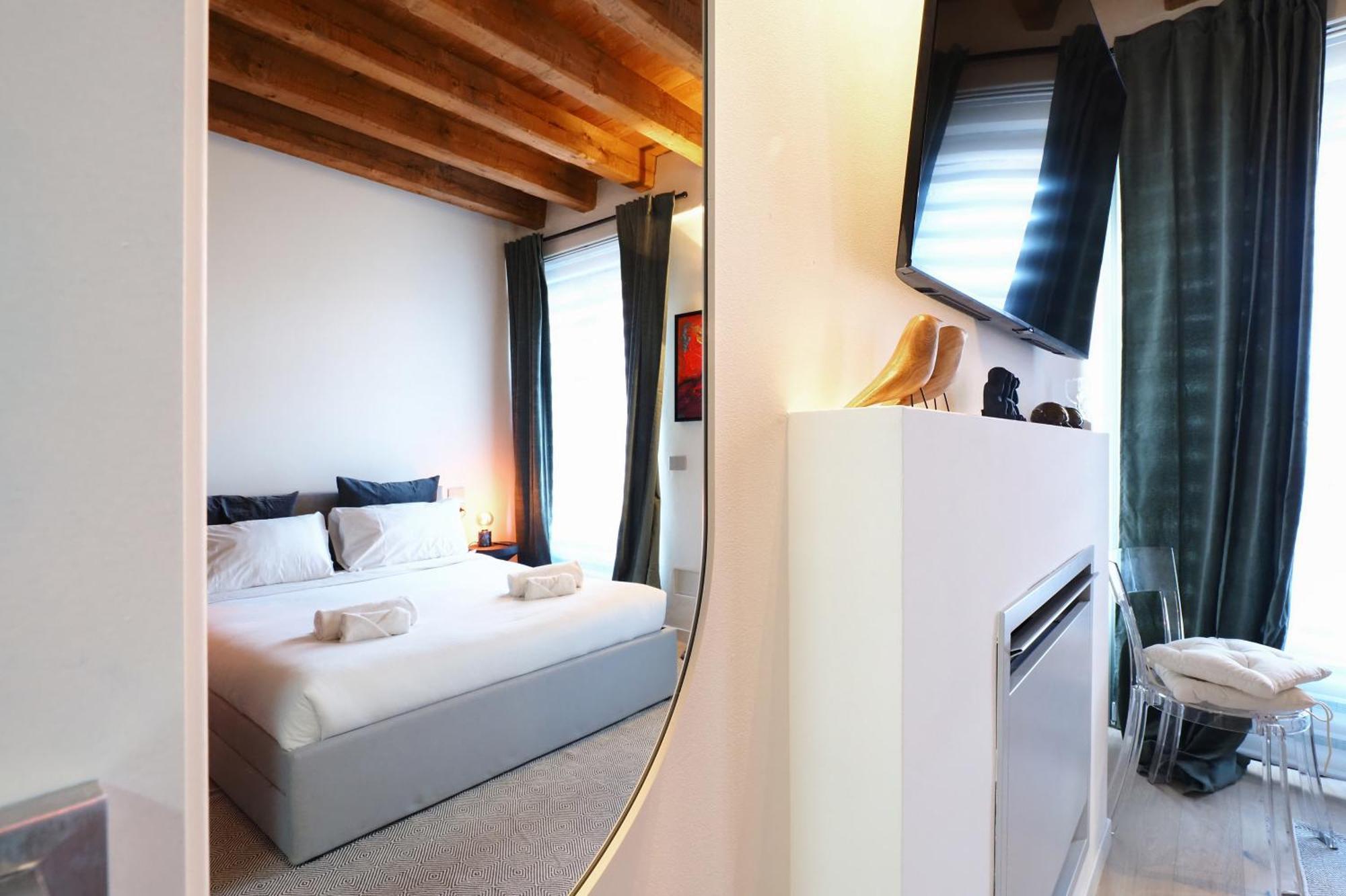 Primopiano - Zumbini Apartman Milánó Kültér fotó